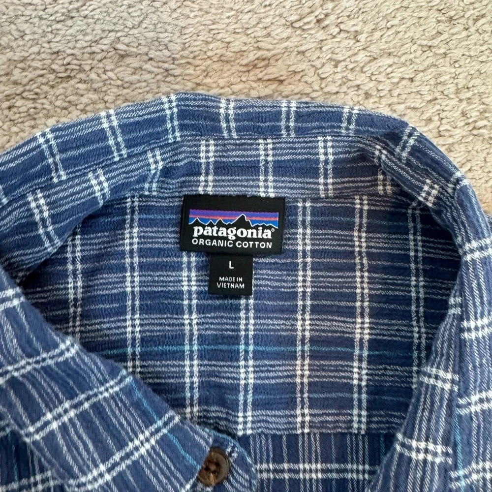Patagonia Men’s Blue Back Step‎ Shirt Size Large